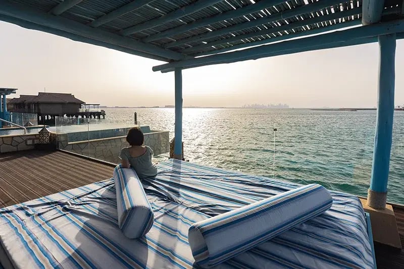 Mwc25 doha visitor guide beach clubs 800x533