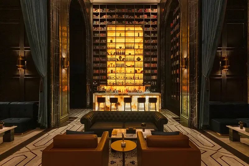 Mwc25 doha visitor guide blue cigar lounge 800x533